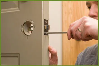 Neighborhood Locksmith Services Gladstone, OR 503-482-2774 - 13-lock-replace